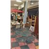 Image 1 : SET OF METAL PATIO FURNITURE,TABLE,4 CHAIRS AND