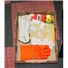 Image 1 : FLAT OF VARIOUS WORK GLOVES
