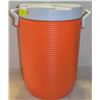 Image 1 : RUBBERMAID DRINKING WATER CONTAINER