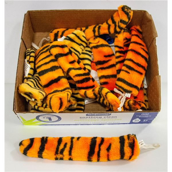 12 VINTAGE ESSO TIGER-IN-YOUR-TANK PROMOTIONAL