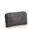 Image 1 : Chanel Timeless CC Zipped Wallet Caviar Long