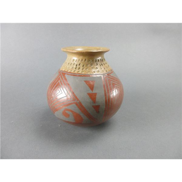 Mata Ortiz Olla- 6"H X 6.5"