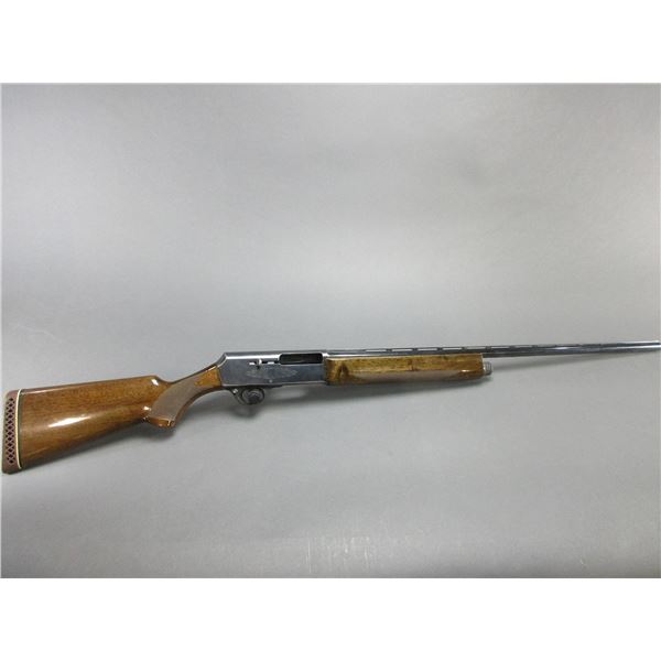 Belgium Made Browning Model 2000 Semi-Automatic Shotgun- 20ga- 28" Ventilated Barrel- Checkered- Eng