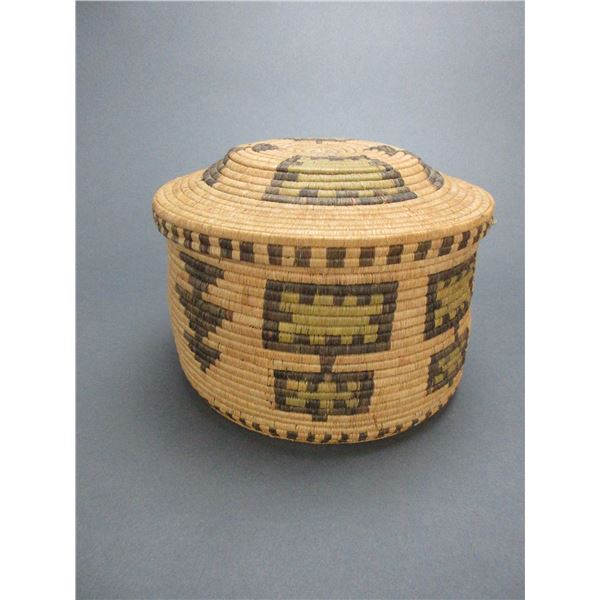 SW Indian Woven Basket With Lid- Great Condition- 5.5"H X 7.5"W
