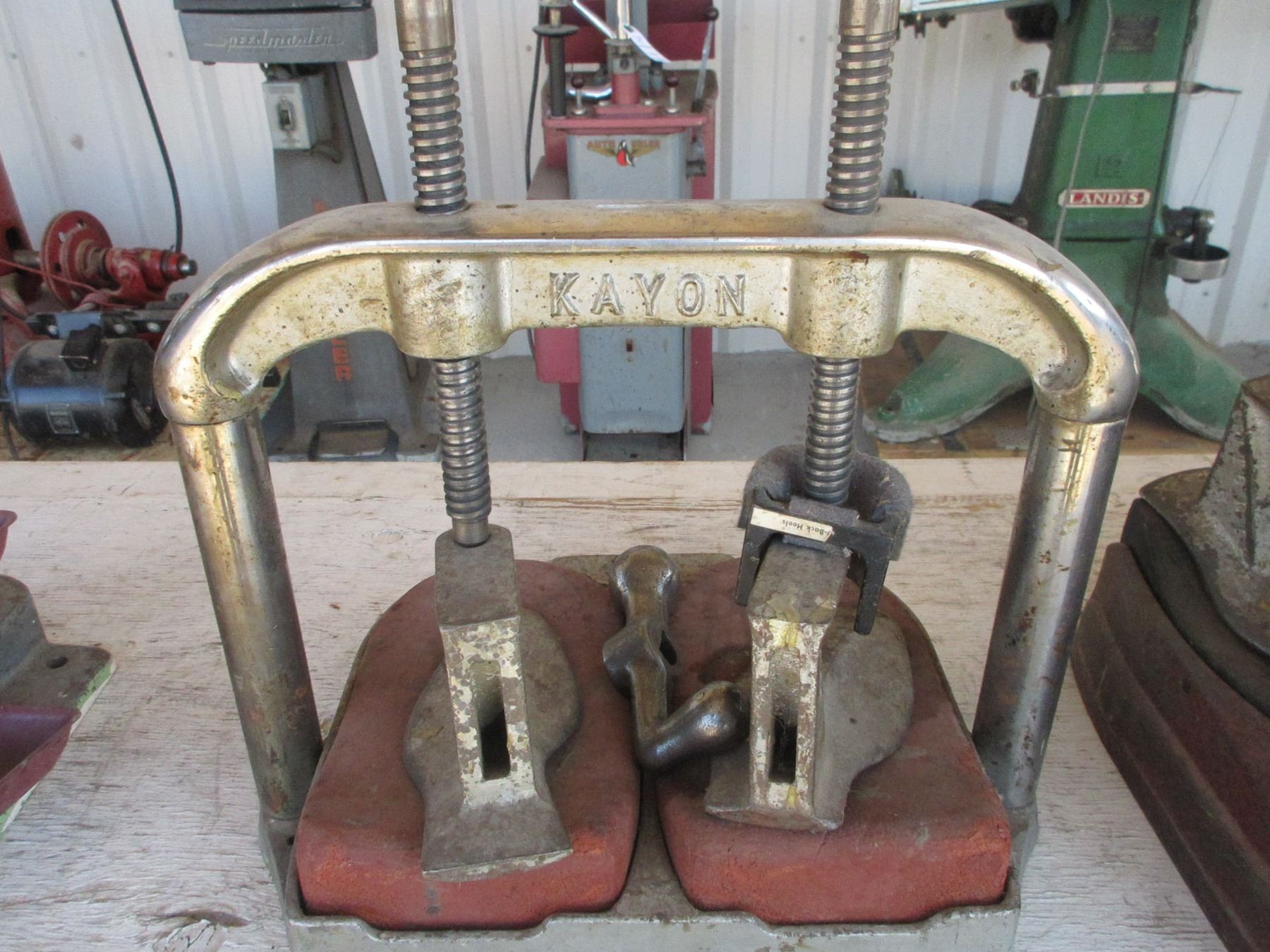 Heavy Duty Shoe Stretcher