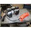 Image 3 : Motomaster Air Compressor