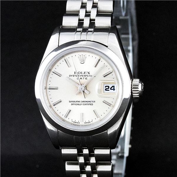 Rolex Ladies Stainless Steel Silver Index Quickset Datejust Wristwatch