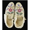 Image 1 : FINE PAIR OF SANTEE SIOUX MOCCASINS.