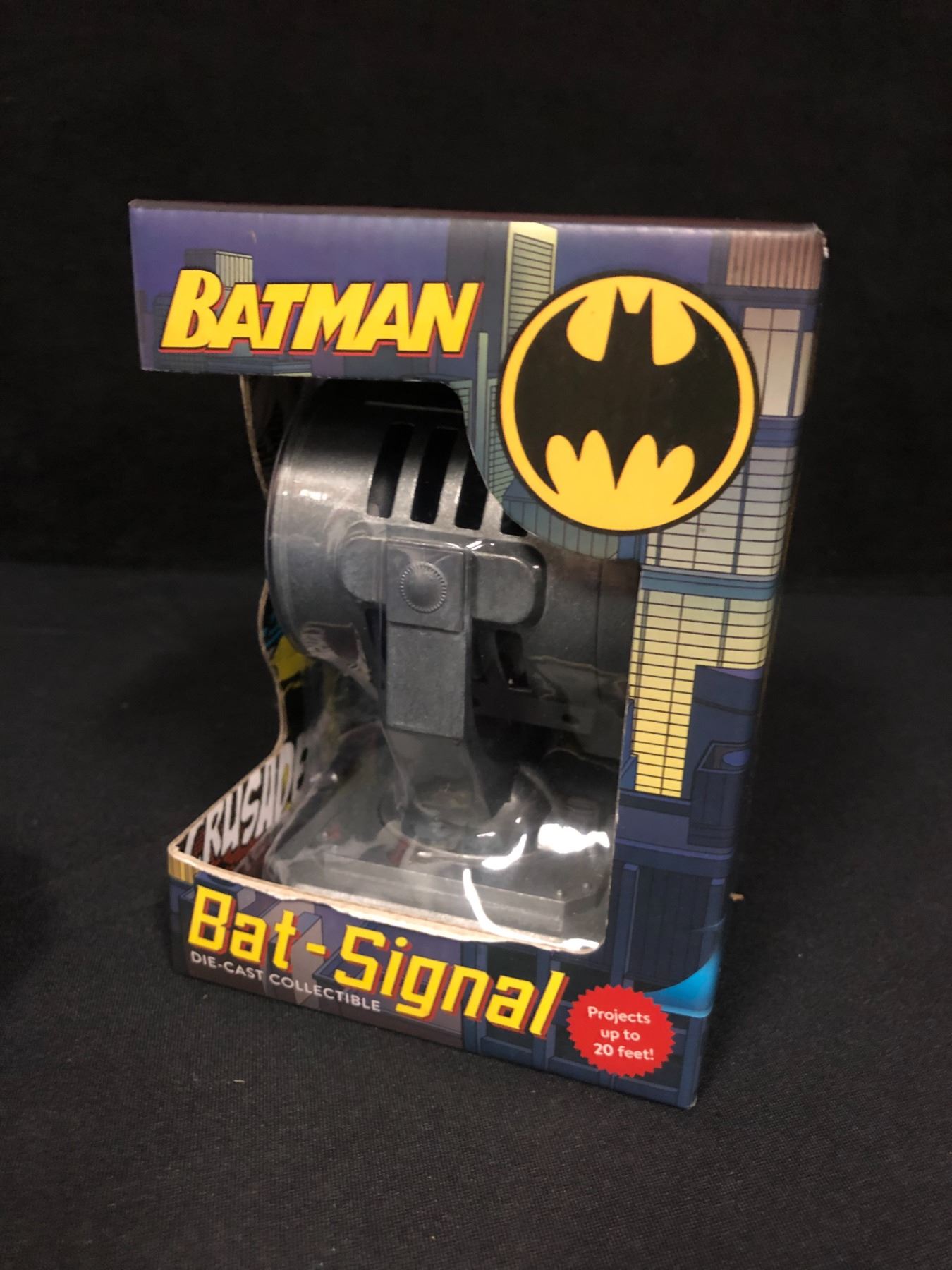 SEALED BATMAN BAT SIGNAL DIE CAST