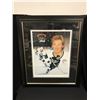 Image 1 : WAYNE GRETZKY SIGNED AND CUSTOM FRAMED LTD. EDITION PRINT 24 X 28