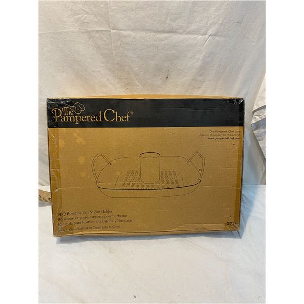 Pampered chef roasting pan and can holder