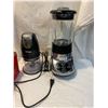 Image 1 : Cuisinart blender/food processor and ninja