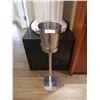 Image 1 : Champagne Bucket On Stand