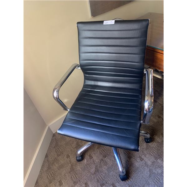 Leather-Style Office Chair on Wheels