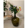 Image 2 : 1-Seater Garden Bench, Artificial Flowers in Large Glass Vase, Large Artificial Rubber Plant