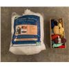 Image 1 : Big Bag Of Polyester Stuffing & Large Collection Of Assorted Yarn