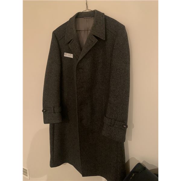 100% Wool Men's Coat - Size Unknown