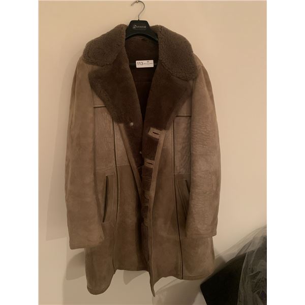 100% Sheepskin - Men's Coat - Size Unknown