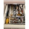 Image 4 : Assorted Cutlery & Cooking Utensils