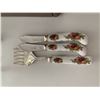 Image 3 : 1847 Rogers Bros. Reflection - Silverplate Cutlery Set w/ Felt-Lined Case