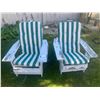 Image 1 : 2 x Adirondack-Style Wooden Lawn Chairs