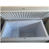 Image 3 : White-Westinghouse Chest Freezer