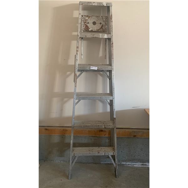 6-Ft Aluminum Ladder