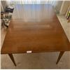 Image 1 : Beautiful Gunstock Walnut Table w/ 3 x Leaves