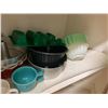 Image 14 : Assorted Kitchen Supplies