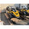 Image 2 : 2015 SKI-DOO SKANDIC 900 ACE SNOWMOBILE, BLACK, VIN# YH2SLDFA9FR000668