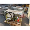 Image 2 : ALUMINUM CHECKER PLATE 48"W X 31"D X 24"H L-SHAPED FUEL / TOOL STORAGE BOX WITH FILL-RITE FUEL