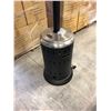 Image 3 : PARAMOUNT L10-SS-BK P BLACK / STAINLESS STEEL PROPANE OUTDOOR PATIO HEATER