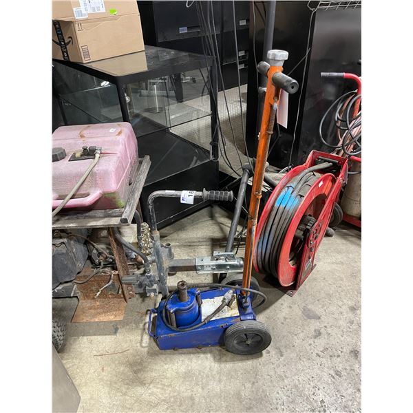 BLUE INDUSTRIAL PNEUMATIC MOBILE BOTTLE JACK