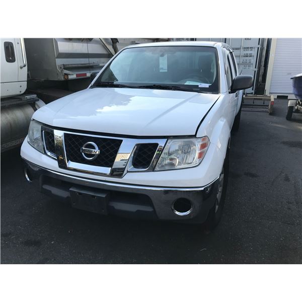 2012 NISSAN FRONTIER, 4DR SUV, WHITE, VIN 1N6AD0FV7CC474328