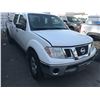 Image 2 : 2012 NISSAN FRONTIER, 4DR SUV, WHITE, VIN 1N6AD0FV7CC474328