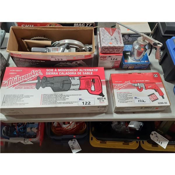 MILWAUKEE HEAVY DUTY SAWZALL RECIPROCATING SAW IN BOX & MILWAUKEE 0299-20 HEAVY DUTY 1/2" MAGNUM