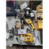 Image 1 : CRAFTSMAN 315.238260 1" SCROLLER SAW, PORTER CABLE ROUTER BASE, DEWALT DW317 ORBITAL JIG SAW,