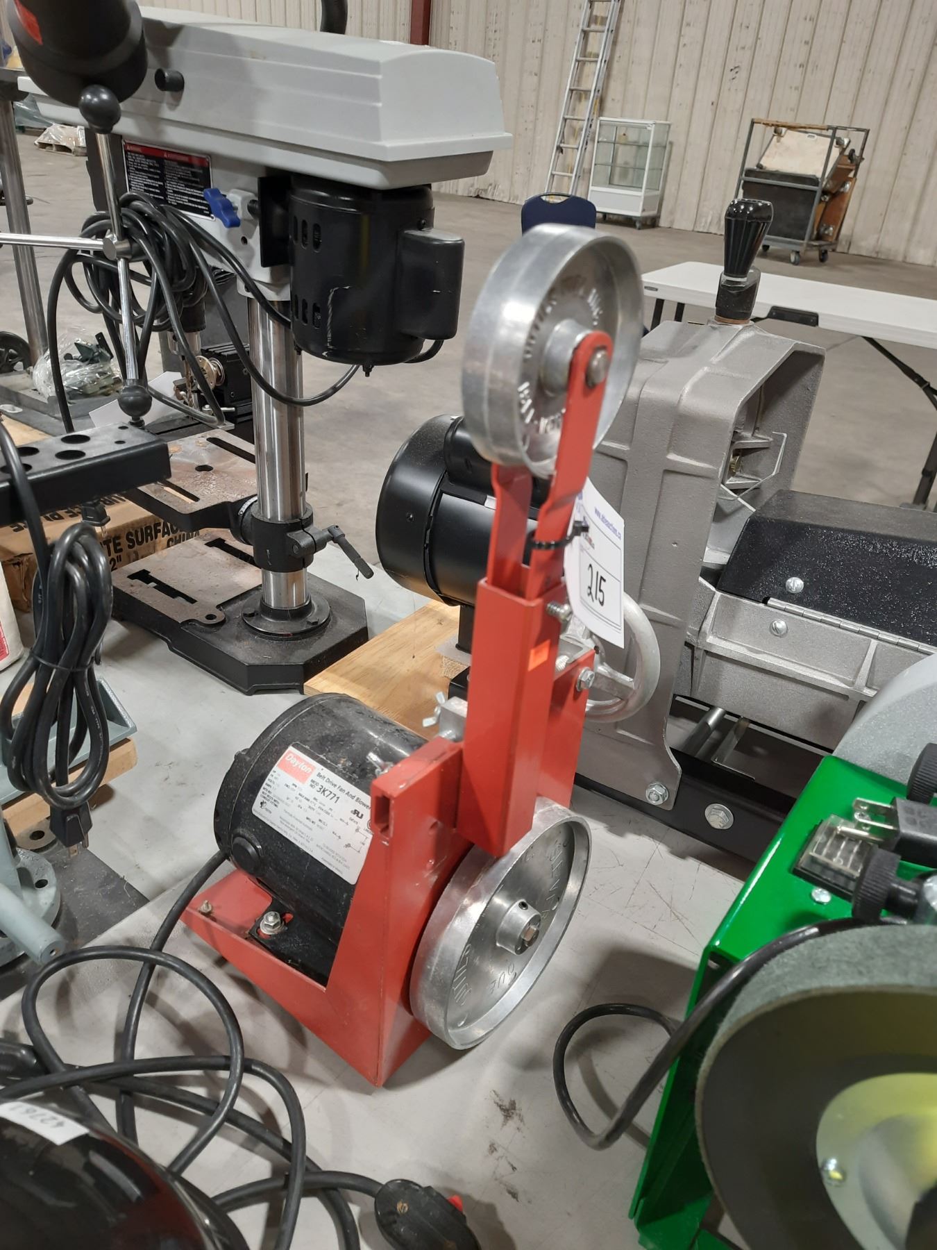 TORMEK SUPERGRIND WATER COOLED GRINDING MACHINE FOR EDGE TOOLS ...