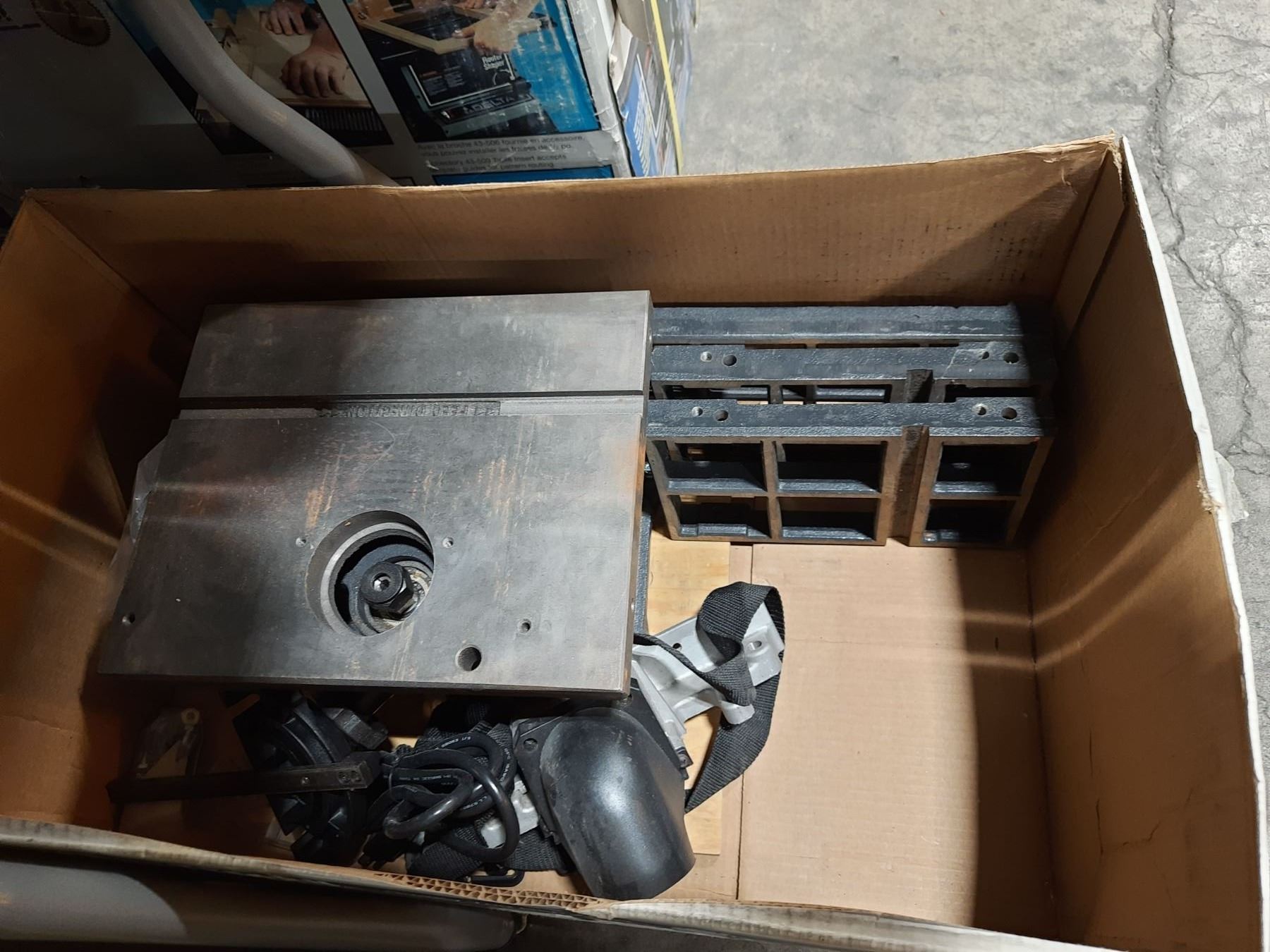 SEARS/CRAFTSMAN HEAVY DUTY BENCH TOP SHAPER/ ROUTER