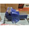 Image 2 : RECORD 1 TON QUICK RELEASE VICE, COMPACT REVERSIBLE SWIVEL VICE & UTILITAS MINI ANVIL