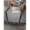 Image 2 : CLEVELAND STAINLESS STEEL COMMERCIAL GAS STEAM GENERATOR