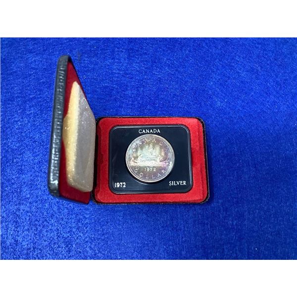 Royal Canadian Mint Dollar Coin Cased -1972