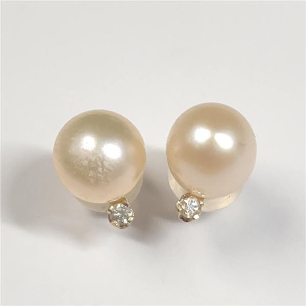 14K Yellow Gold Fresh Water Pearl And Diamond(0.02ct) Earrings (~Size )(Ring is resizable for $40) (