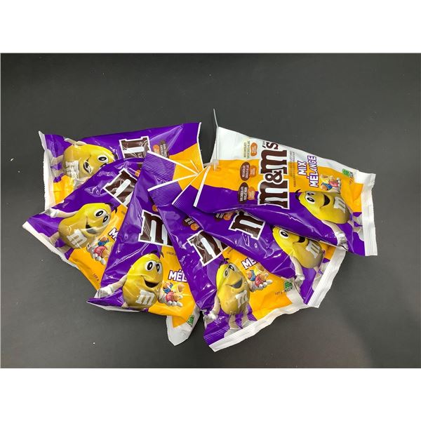 M&M Mix Dark Chocolate, Milk Chocolate & White Chocolate with Peanuts 6x109g