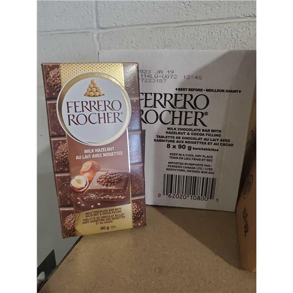 Ferrero Rocher Milk Chocolate Bar with Hazelnut & Cocoa Filling 8x90g