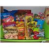 Image 1 : Assorted Candy & Snack Pack