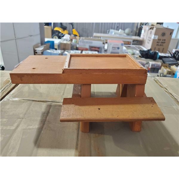 Handmade Picnic Table style Bird/ Squirrel Feeder