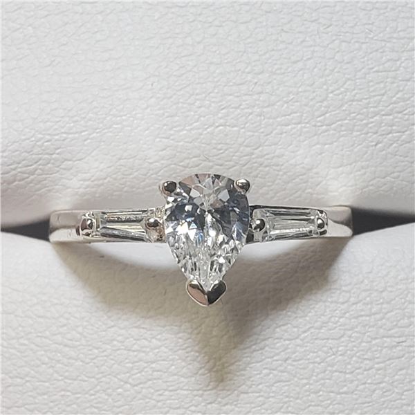 SILVER CUBIC ZIRCONIA RING