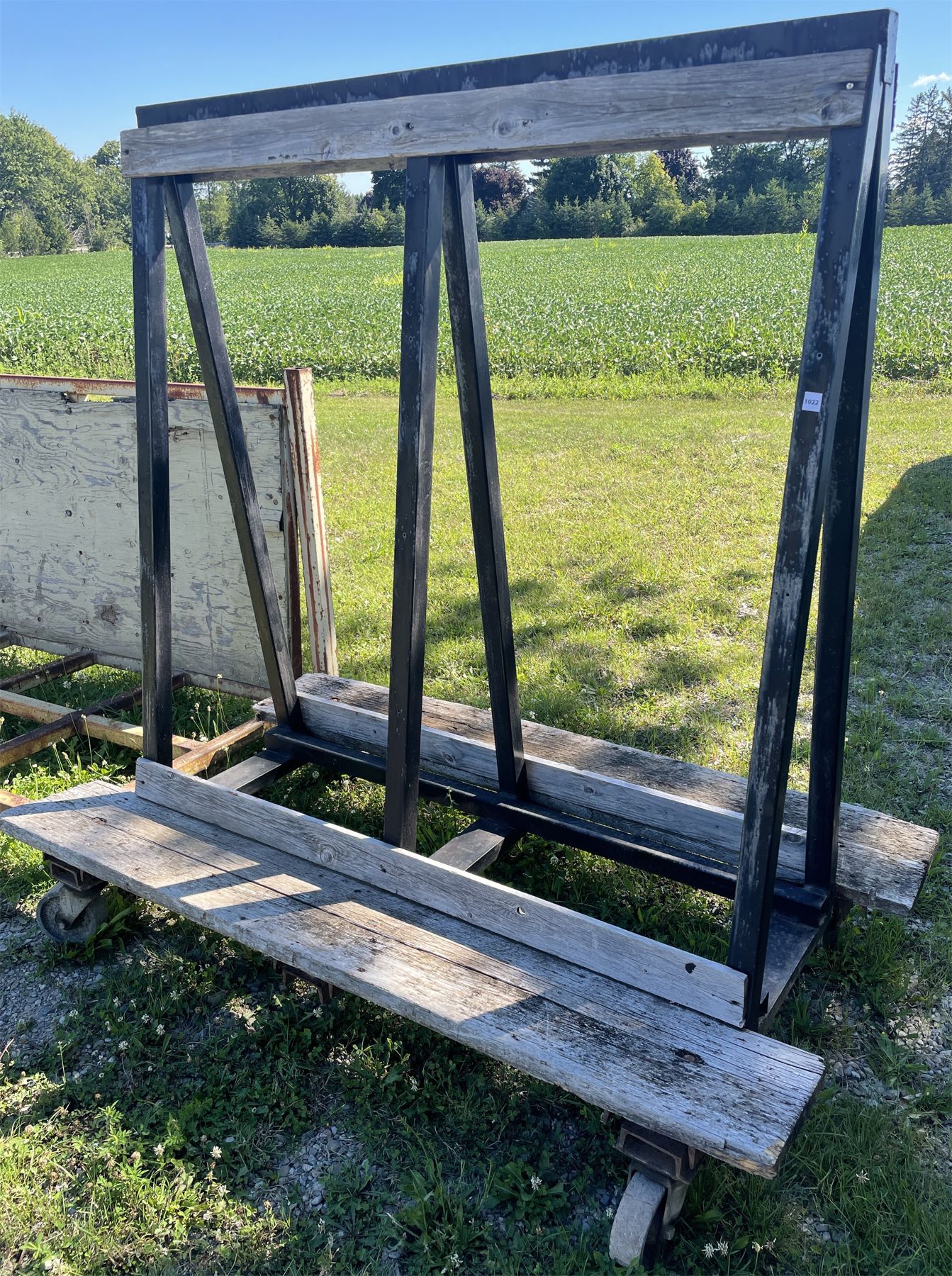 PORTABLE METAL STORAGE RACK - 5 FOOT