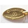 Image 6 : Chanel Gold-tone Metal CC Quilted Logo Pendant Necklace